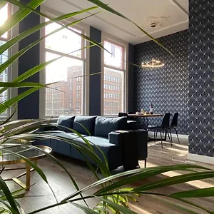 Centre With Roof Terrace And Parking With Additional Costs Apartment