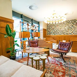 Hotel The Collector, Haga
